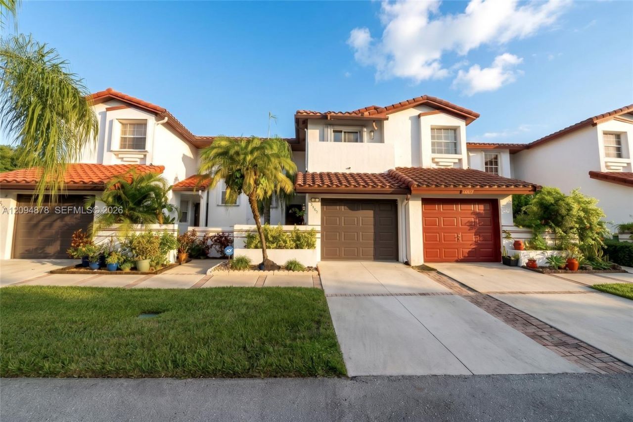 8402 SW 208th St , Cutler Bay, FL 33189 Photo