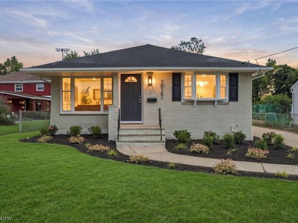 10761 Meadowbrook Drive , Parma Heights, OH 44130