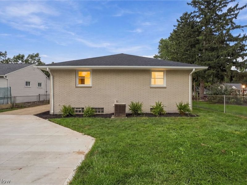 10761 Meadowbrook Drive , Parma Heights, OH 44130 Photo 43