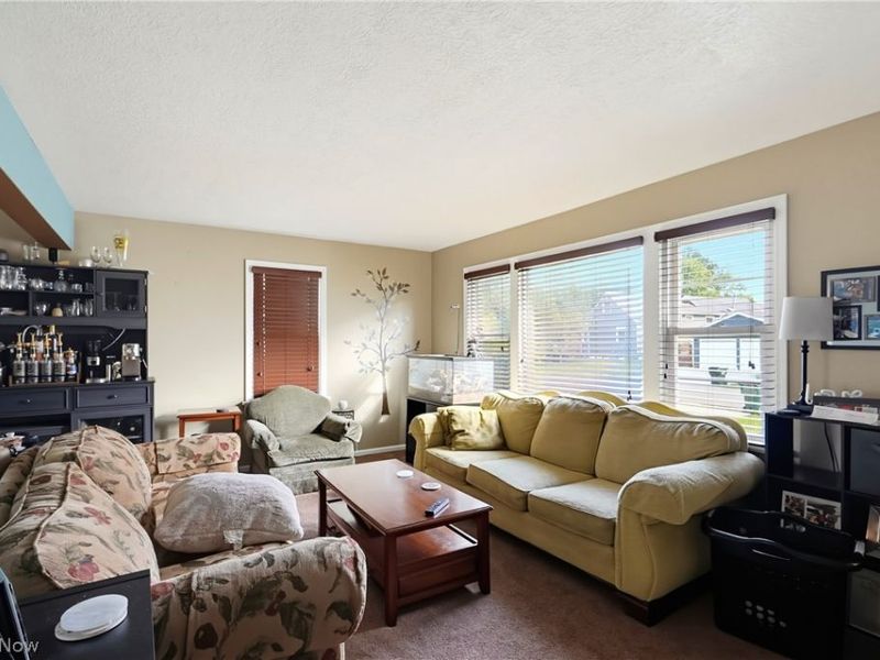 2630 Oakview Street NW, Massillon, OH 44646 Photo 5