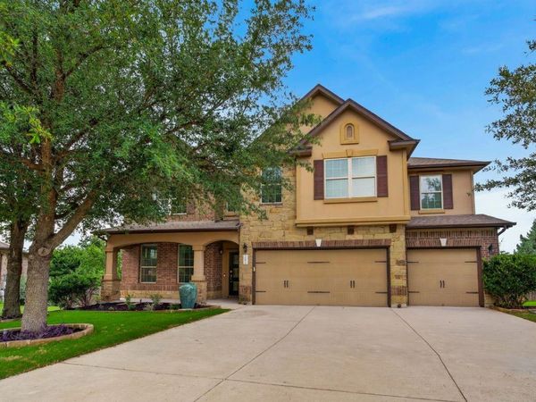 700 Ledge Stone DR, Austin, TX 78737