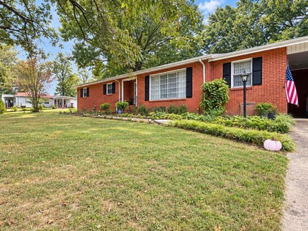 2502 8TH Ave, Haleyville, AL 35565