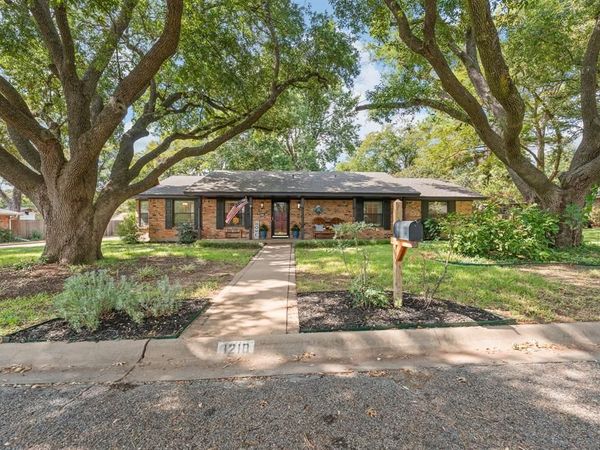 1210 Glenhaven Drive, Cleburne, TX 76033