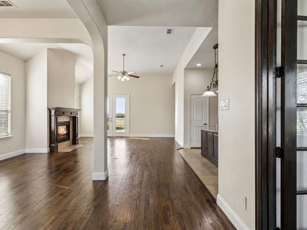 4813 Parkplace Drive , Denton, TX 76226