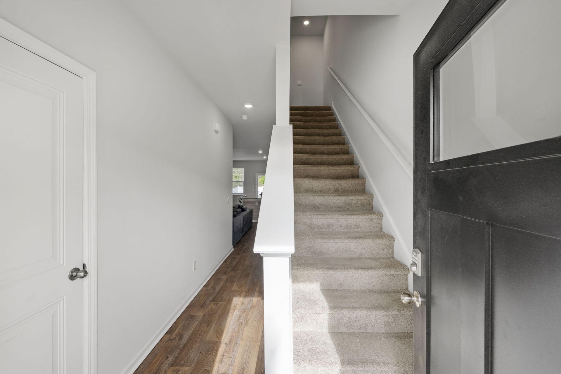 129 Yarrow Way Photo 5
