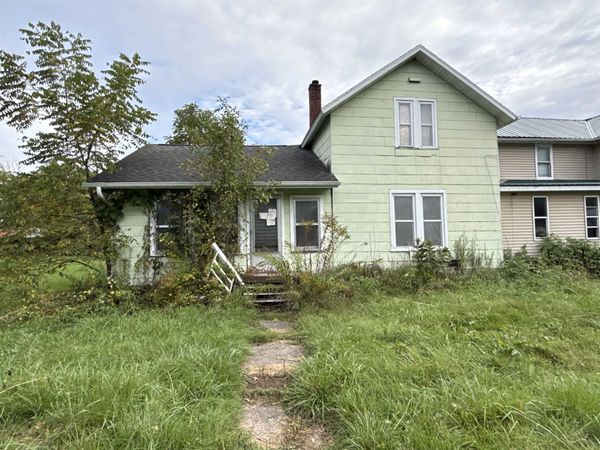 114 Main Street, Gays Mills, WI 54631