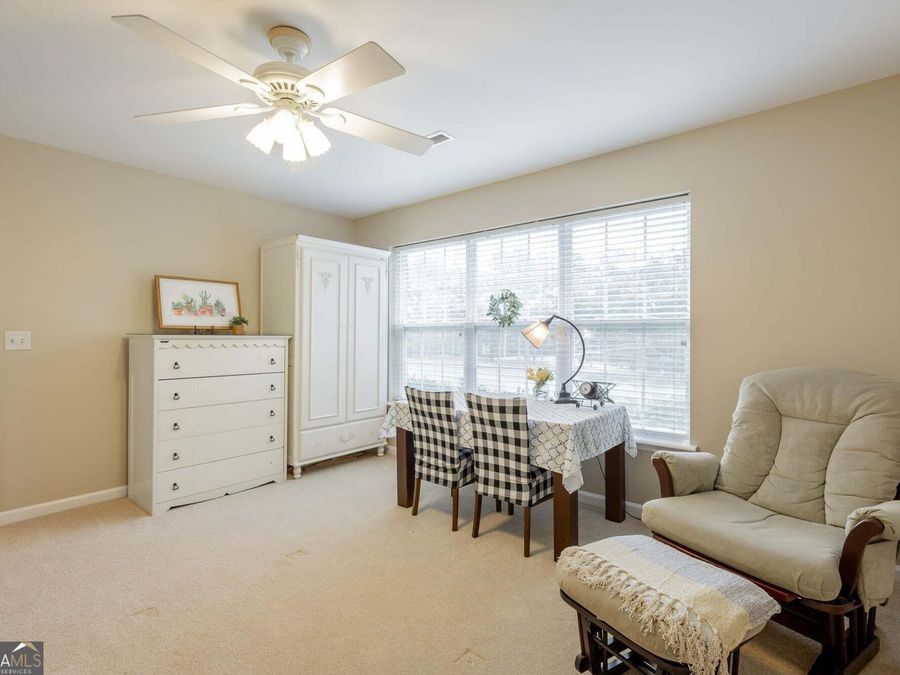 Property Image 100