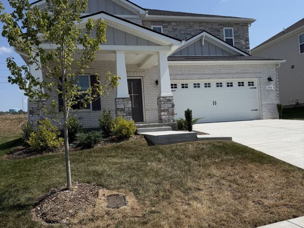 280 Astoria Dr , Hendersonville, TN 37075