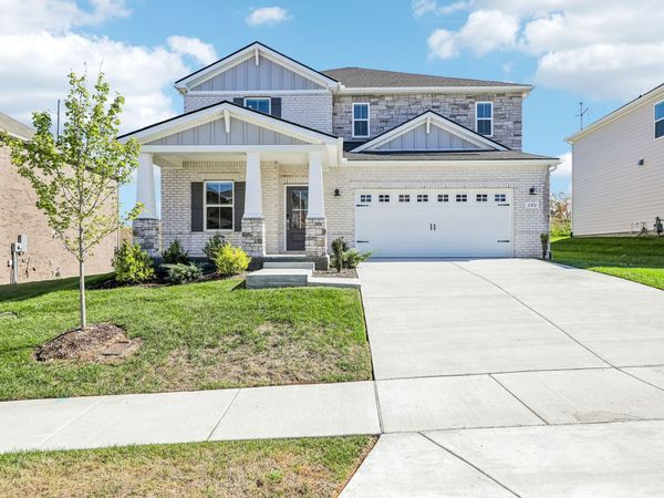 280 Astoria Dr , Hendersonville, TN 37075