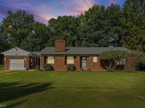 3792 Baird Road , Stow, OH 44224