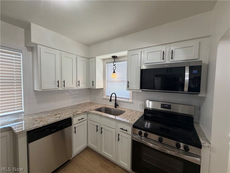 39 Renee , Struthers, OH 44471 Photo 17