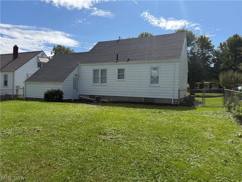 39 Renee , Struthers, OH 44471 Photo 8