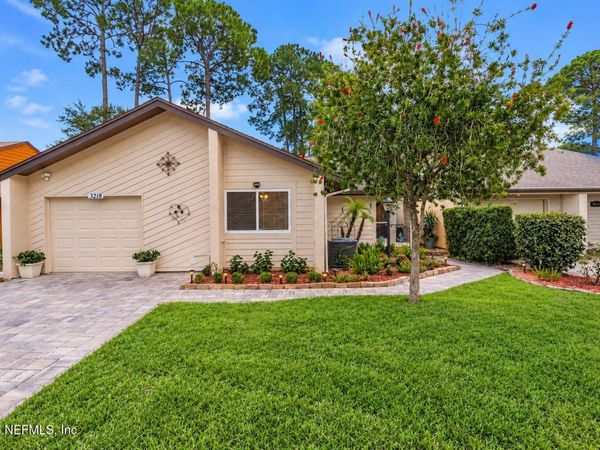 3218 THORN Lane, Jacksonville, FL 32223