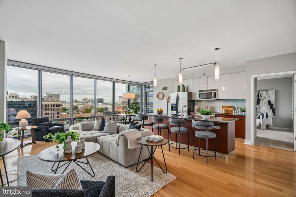 2101 Market Street, Unit 801, Philadelphia, PA 19103 Main Photo