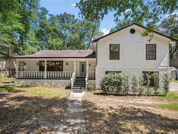 501 Lakeview Drive W, Mobile, AL 36695