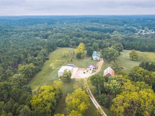 952 Twisted Cedar Drive , Beaufort, MO 63013