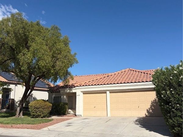 2226 CROWN VALLEY Lane , North Las Vegas, NV 89032