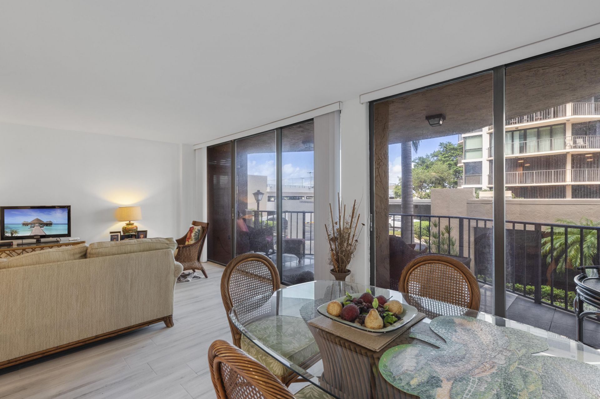 859 Jeffery Street, Unit 212, Boca Raton, FL 33487 Photo