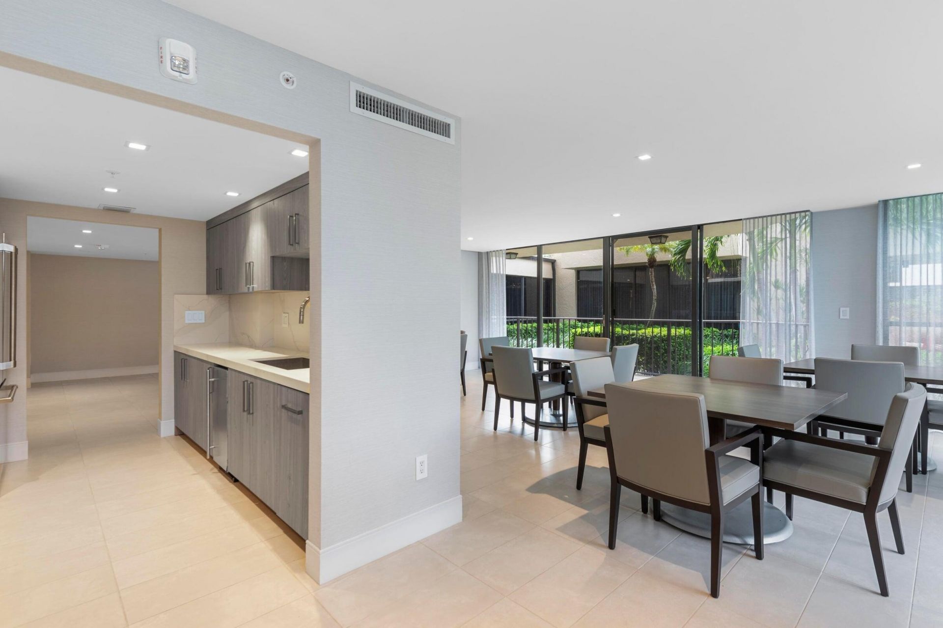 859 Jeffery Street, Unit 212, Boca Raton, FL 33487 Photo