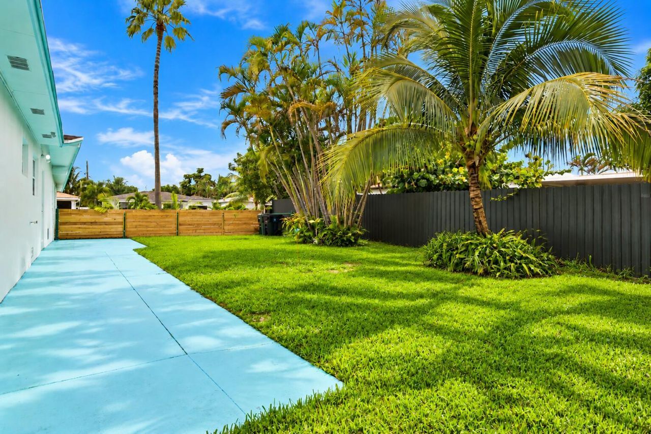 1610 N J Terrace, Lake Worth Beach, FL 33460 Photo