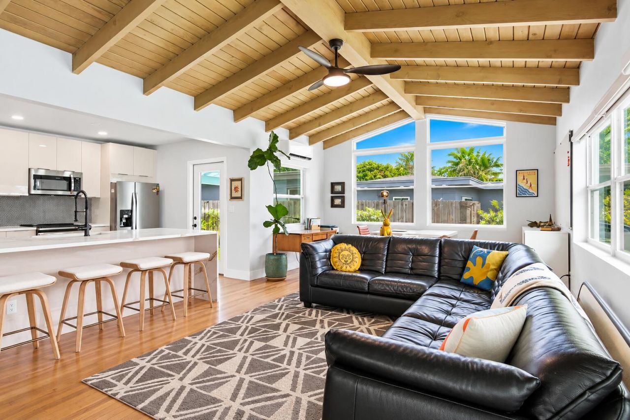 1610 N J Terrace, Lake Worth Beach, FL 33460 Photo
