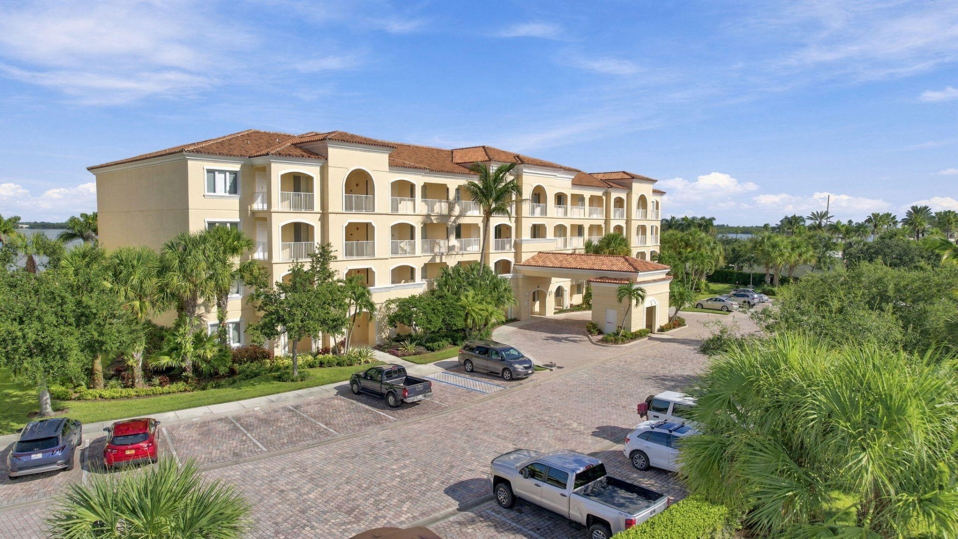 36 Harbour Isle Drive W, Unit 303, Fort Pierce, FL 34949 Photo