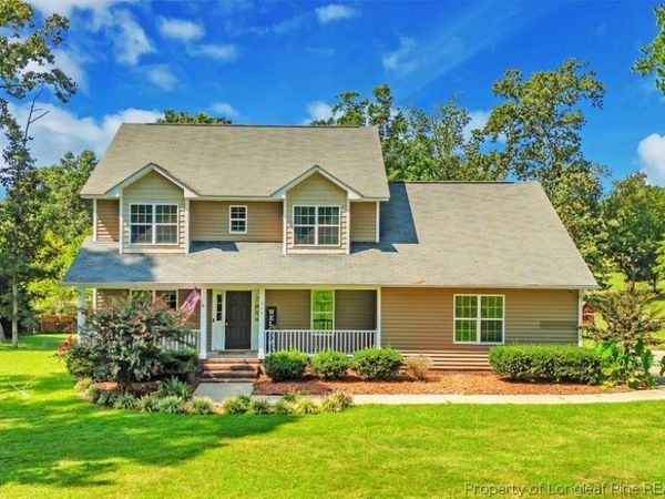 314 Woods Lane, Raeford, NC 28376