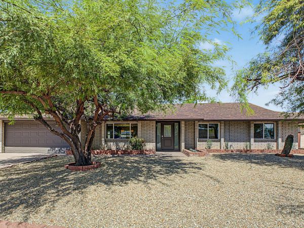 3008 W GAIL Road, Phoenix, AZ 85029