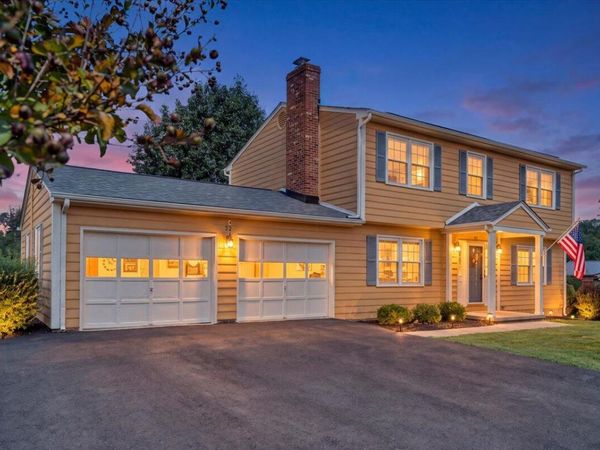 72 Hillandale DR, Troutville, VA 24175