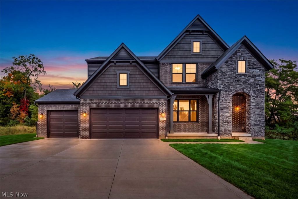 3775 Overlook Court, Fairlawn, OH 44333