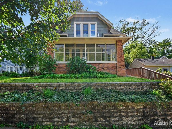 512 Curtis Street NE, Grand Rapids, MI 49505