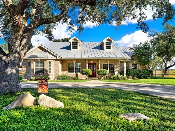 308 Pr 4325, Hondo, TX 78861