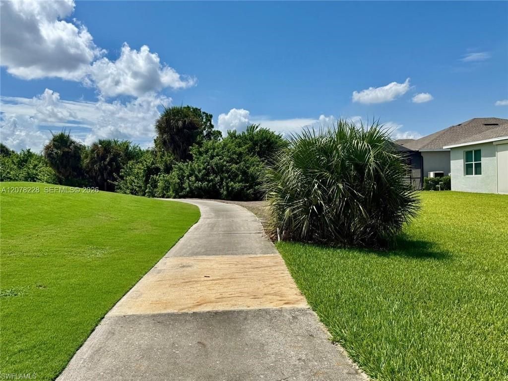 9291 Aqua Overlook Ct, Lehigh Acres, FL 33936 Photo