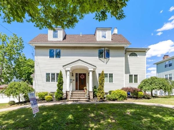 15 E Pierrepont Ave, Rutherford, NJ 07070