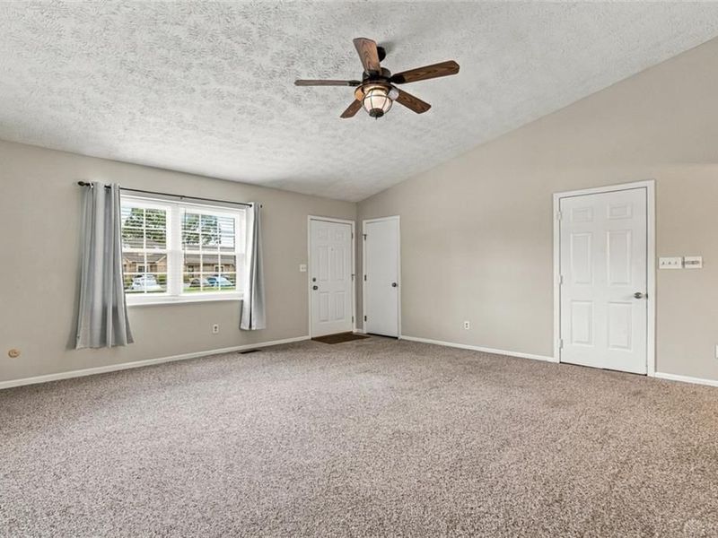 7603 Paragon Commons Circle, Centerville, OH 45459 Photo 5