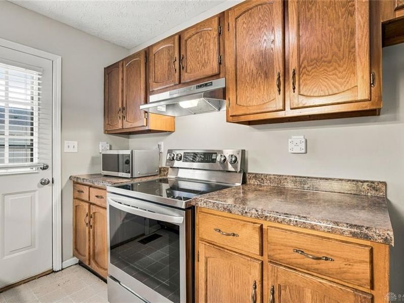 7603 Paragon Commons Circle, Centerville, OH 45459 Photo 8