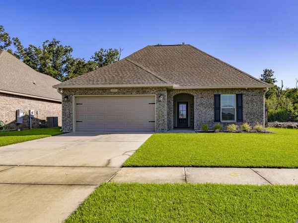 2315 Elmcrest Way, St Gabriel, LA 70776