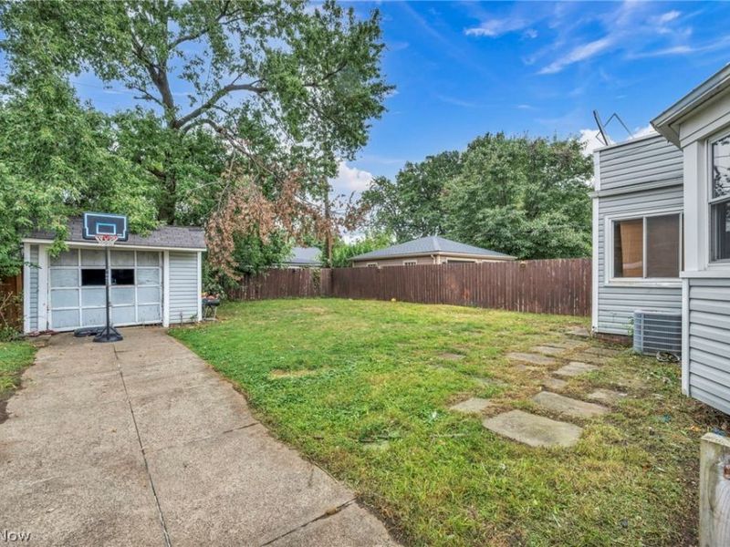 3081 W 137th Street, Cleveland, OH 44111 Photo 20