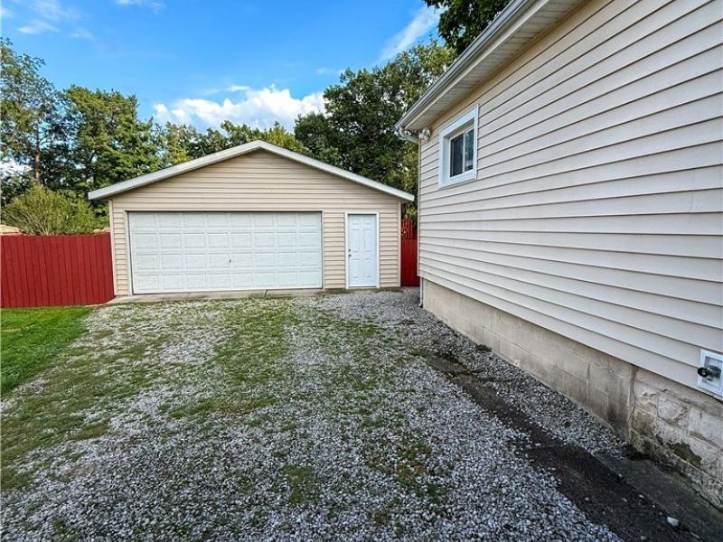 853 W River Road N, Elyria, OH 44035 Photo 32