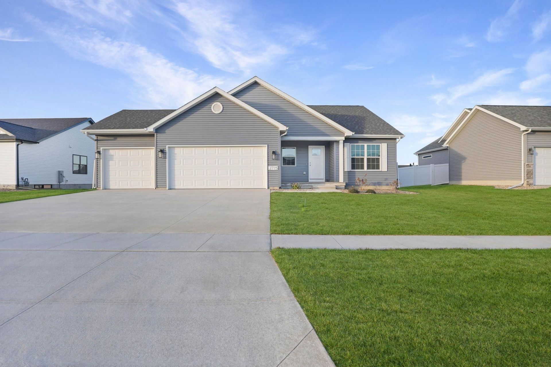 5409 Fernwood Drive, Cedar Falls, IA 50613 Main Photo