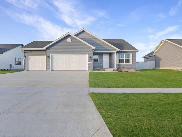 5409 Fernwood Drive, Cedar Falls, IA 50613