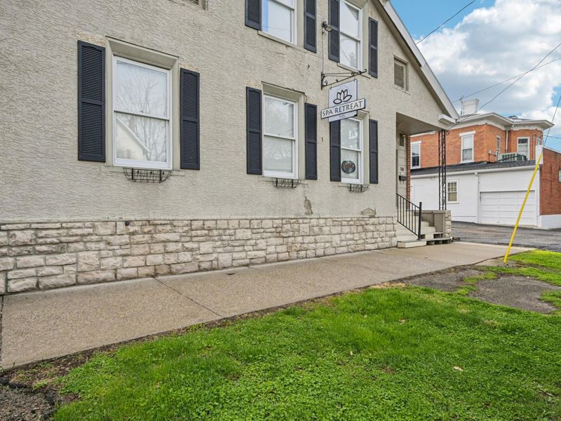 56 N Franklin Street , Delaware, OH 43015 Photo 4