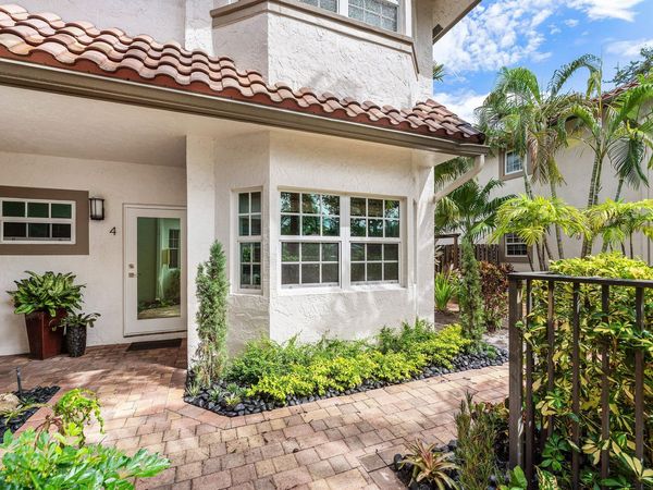 620 NE 9TH Avenue, Unit 4, Fort Lauderdale, FL 33304