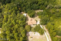 822 Woodland Drive photo 4