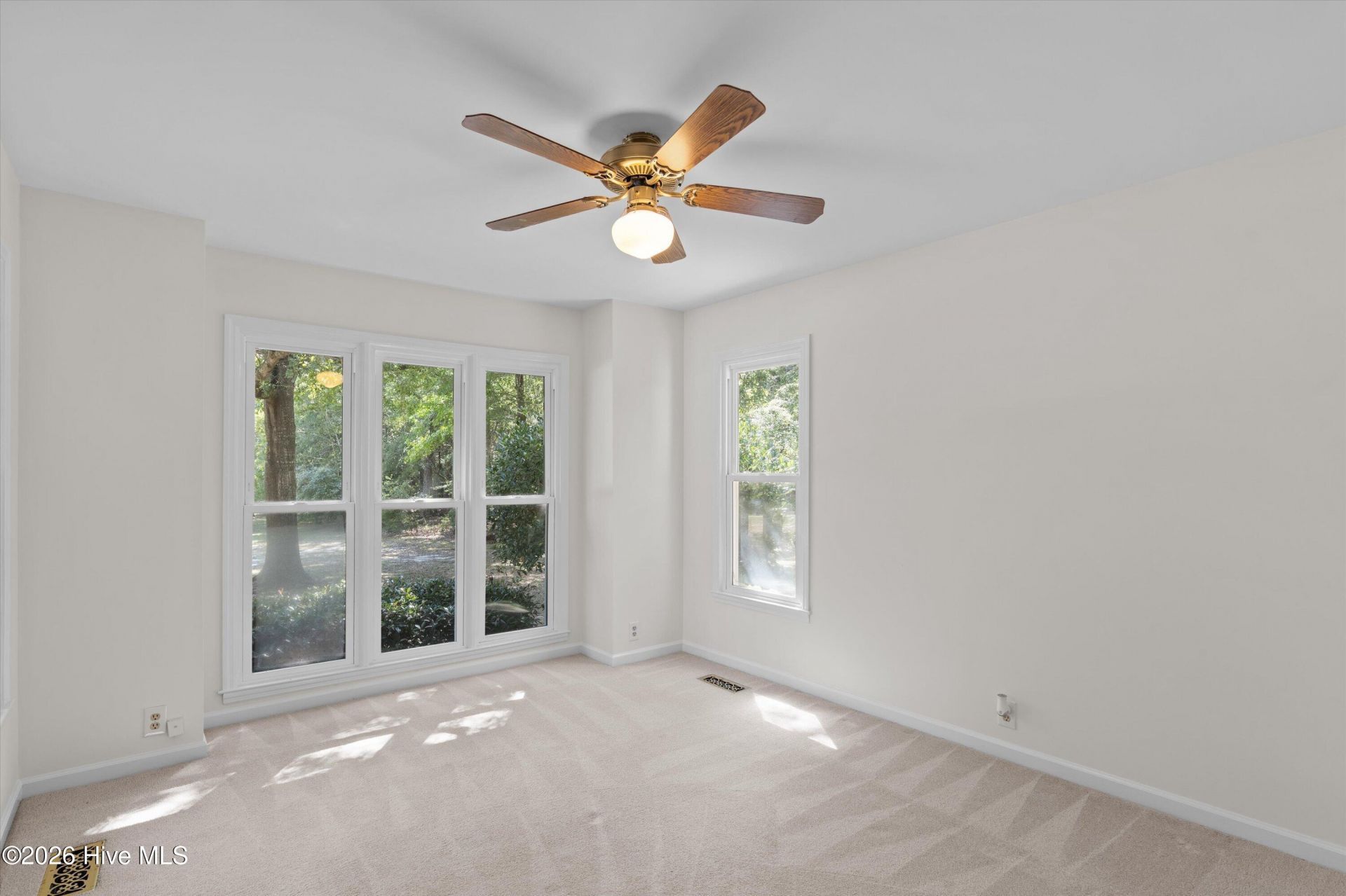 822 Woodland Drive Photo 33