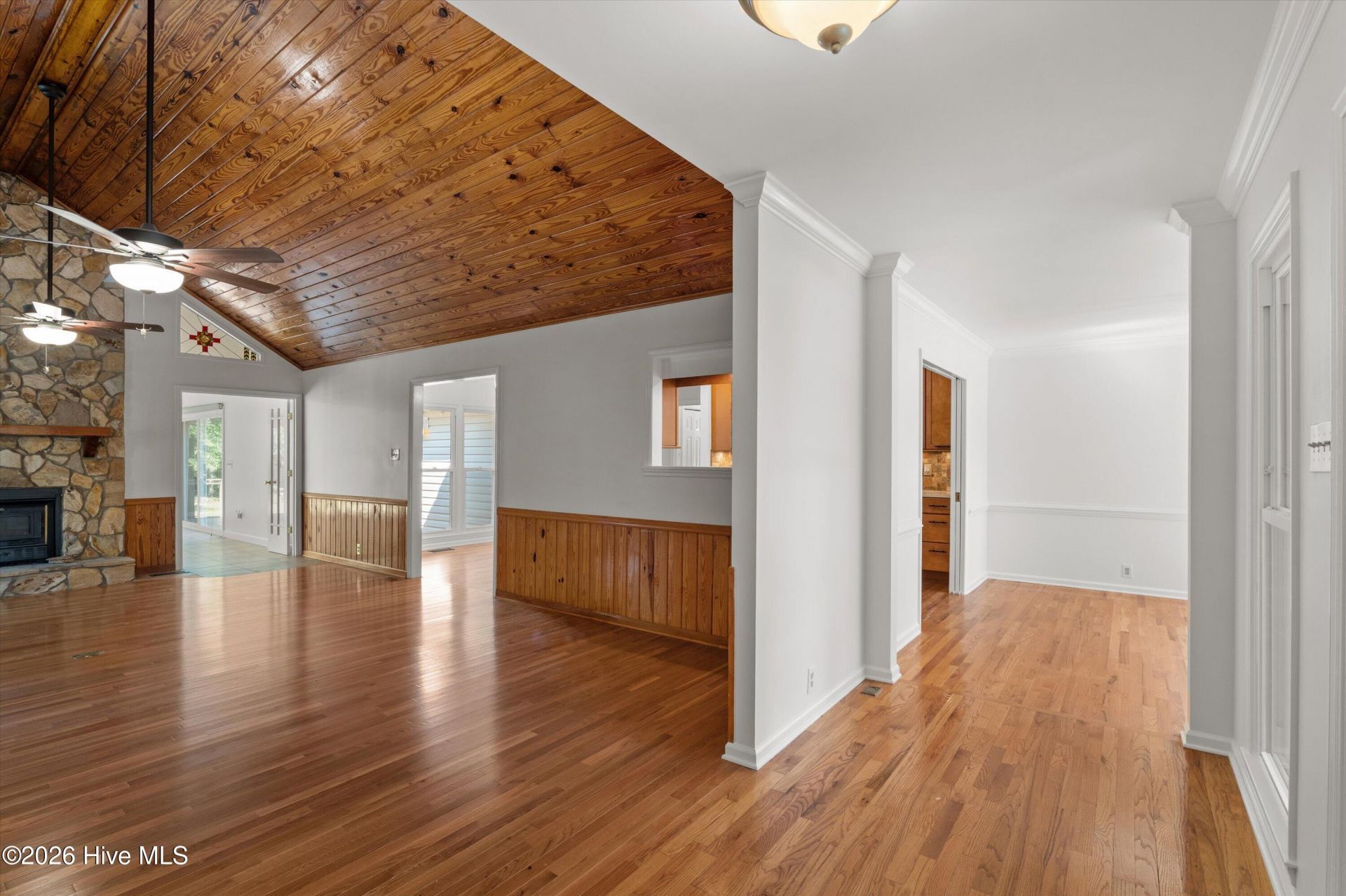 822 Woodland Drive Photo 8