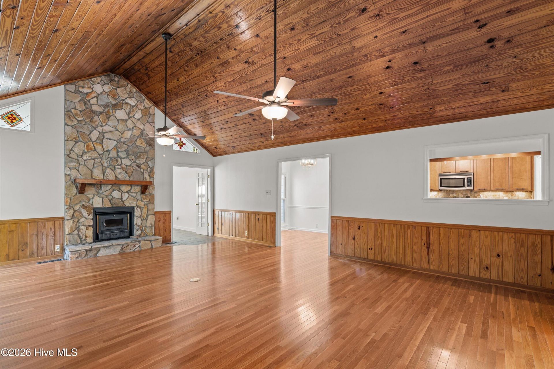 822 Woodland Drive Photo 9