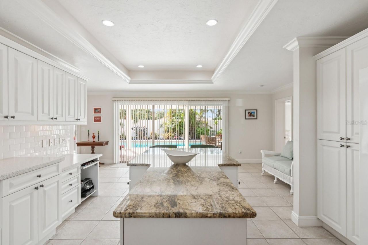 531 N Spoonbill Drive, Sarasota, FL 34236 Photo