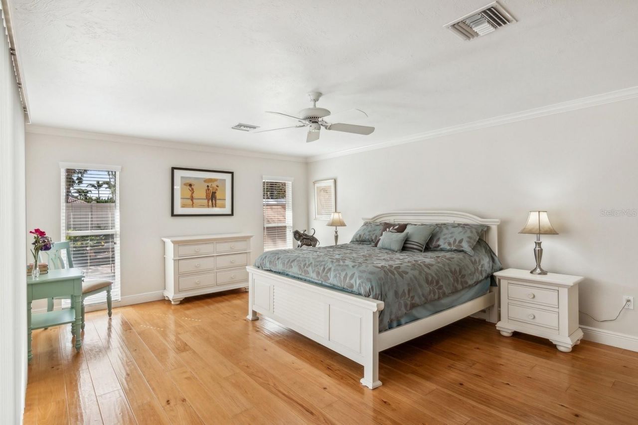 531 N Spoonbill Drive, Sarasota, FL 34236 Photo