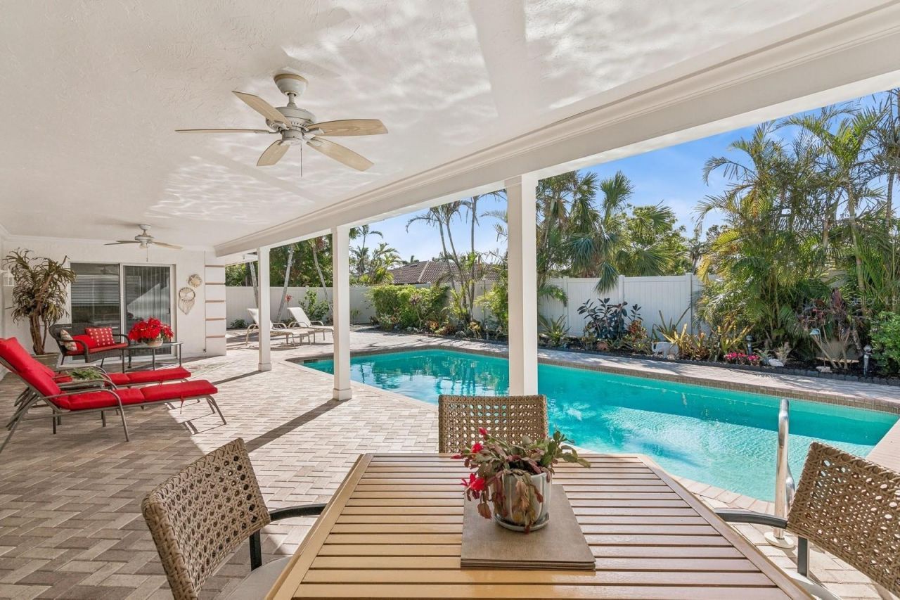 531 N Spoonbill Drive, Sarasota, FL 34236 Photo
